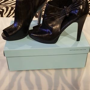 Black Nine West boots